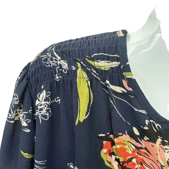 Fun2Fun Kenmore Split Neck un Navy Floral Long Sleeve Rayon Blouse Women's Sz S - Picture 4 of 8